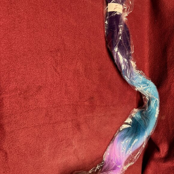 7 Sets of Hair Extensions, Silver Tinsel, and Extension Hanger with Hooks main image 7